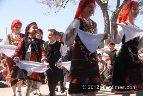 Greek Traditional Dance (May 28, 2012) - by QH