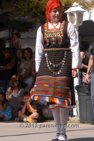 Greek Traditional Dancers (May 28, 2012) - by QH