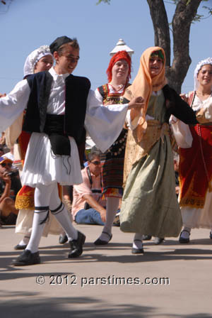 Greek Traditional Dance (May 28, 2012) - by QH