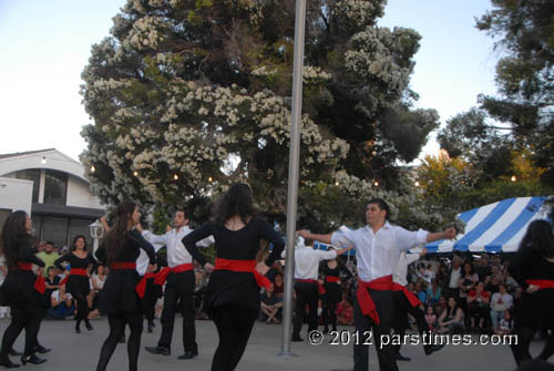 Greek Traditional Dance (May 28, 2012) - by QH