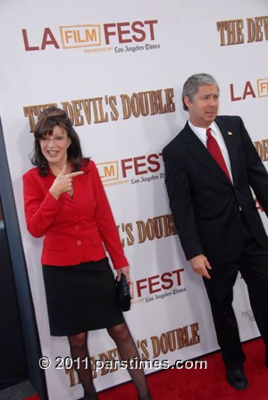 Celebrity Impersonators: Sarah Palin & George Bush - LA (June 20, 2011) by QH