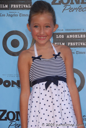 Noah Cyrus - Westwood (June 28, 2009) by QH