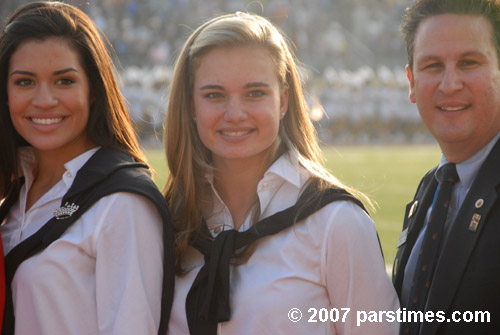 CL Keedy Tournament President & Rose Queen Dusty Gibbs & Rose Parade Princesses (December 30, 2007) - by QH