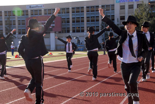 North Japan Green Band (December 30, 2010) - by QH