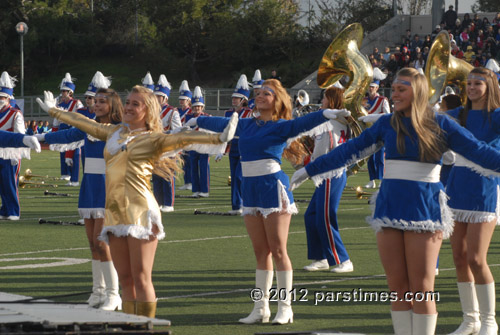 Morgantown HS Red & Blue Marching Band -  Morgantown, WV (December 30, 2012) - by QH