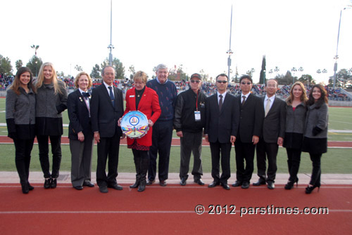 Presentation of award to music director with the Tournament of Roses Association President Sally M. Bixby (December 30, 2012) - by QH