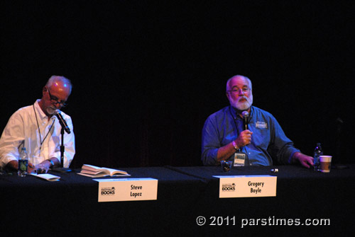 Steve Lopez & Father Gregory Boyle - USC (April 30) - by QH