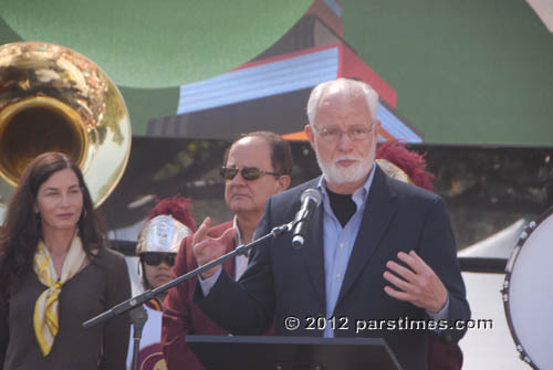 Kathy Thomson, C. L. Max Nikias, Eddy Hartenstein  - USC (April 21, 2012) - by QH