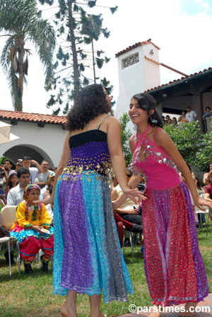 Avayeh Bahar Dance Group, Zoroastrian (July 30, 2006) - by QH