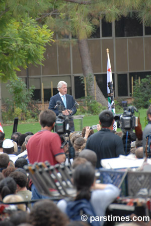 President Bill Clinton at UCLA (October 13, 2006)  - by QH