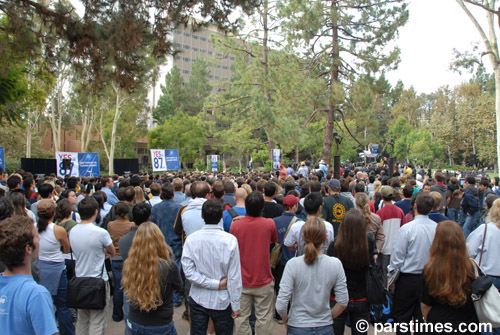 President Bill Clinton at UCLA (October 13, 2006)  - by QH