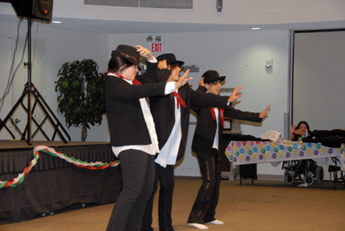 Kolah Makhmali Dance - CSUN  (March 25, 2008) - by QH