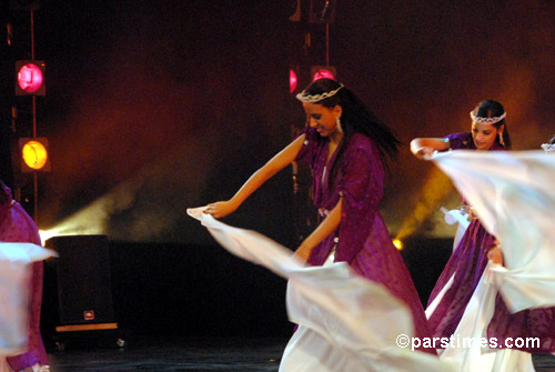 Djanbazian Dance Company - Dorothy Chandler Pavilion (December 24, 2006) - by QH