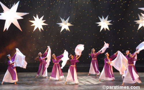 Djanbazian Dance Company  - Dorothy Chandler Pavilion (December 24, 2006) - by QH