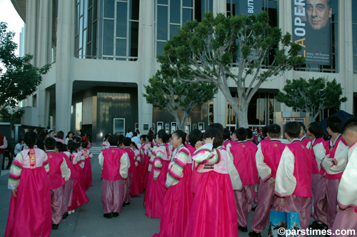 Holiday Celebration - Dorothy Chandler Pavilion (December 24, 2005) - by QH