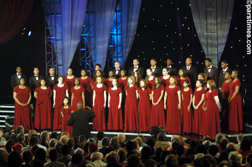 Holiday Celebration - Dorothy Chandler Pavilion (December 24, 2005) - by QH