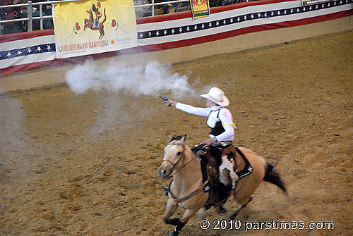 Cowgirls Historical Foundation - Burbank (December 29, 2010) - by QH