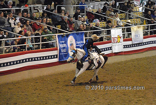 Cowgirl Chicks - Burbank (December 29, 2010) - by QH