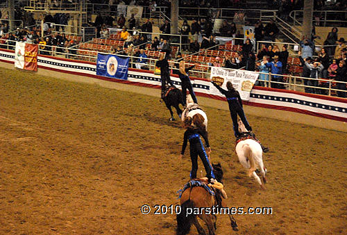 Cowgirl Chicks - Burbank (December 29, 2010) - by QH