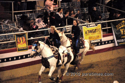 Cowgirl Chicks - Burbank (December 29, 2010) - by QH