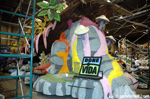 Rose Parade Float Decorations - by QH