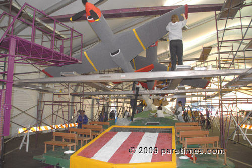 City of West Covina Float, Pasadena (December 28, 2009) - by QH