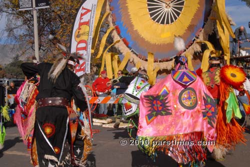 Native Americans dancing: RFD-TV Float 'One Nation' - Pasadena (December 31, 2010) - by QH