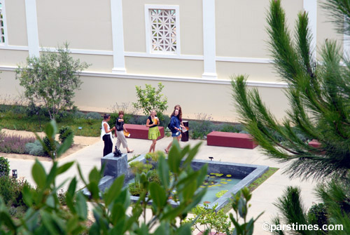 The Getty Villa's herb garden  - Malibu (July 31, 2006) - by QH