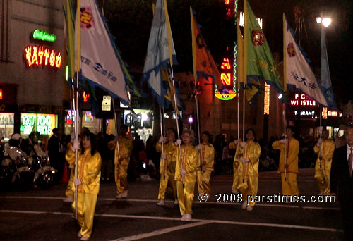 Christmas Parade - Hollywood (November 30, 2008) by QH