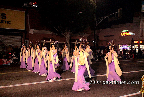 Christmas Parade - Hollywood (November 30, 2008) by QH