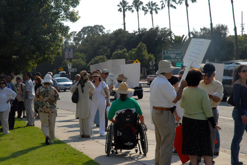 Human Rights Demonstration - Westwood (July 16, 2006) - by QH