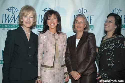 Judie Woodworth, Julie Chen, Anja Niedringhaus, Sumi Khan - by QH, November 2, 2005