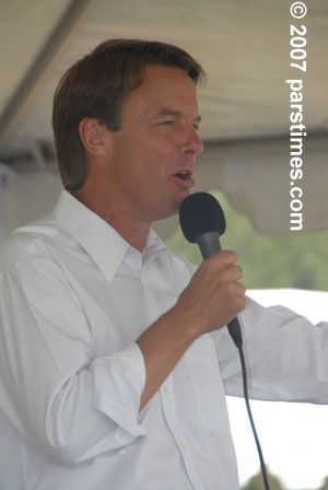 Presedential Candidate John Edwards (August 11, 2007)- by QH