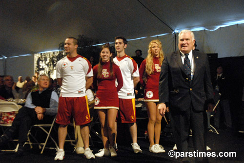 USC Cheerleaders - Pasadena (December 31, 2006) - by QH