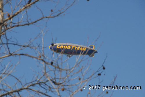 The Goodyear Blimp (December 31, 2007) - by QH