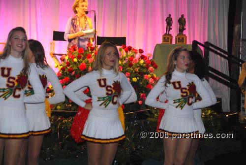 USC Cheerleaders - Pasadena (December 31, 2008) - by QH