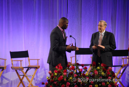 Keyshawn Johnson and Brent Musburger- Pasadena (December 31, 2008) - by QH