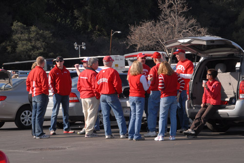 Wisconsin Fans - Pasadena (December 31, 2010) - by QH