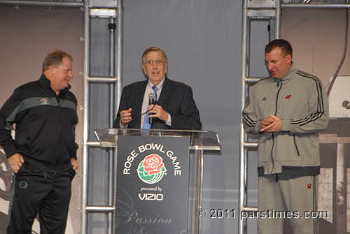 Brent Musburger & Coaches - Pasadena (January 1, 2012)