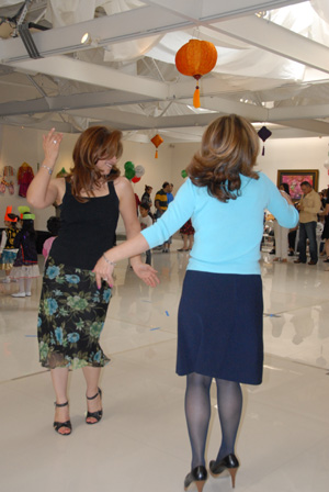 Women Dancing - Van Nuys (March 17, 2007)- by QH