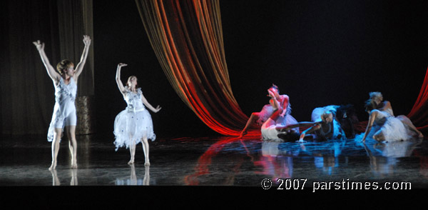 LA Contemporary Dance Company - (December 24, 2007) (December 24, 2007)- by QH