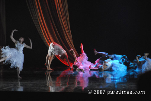 LA Contemporary Dance Company - (December 24, 2007) (December 24, 2007)- by QH