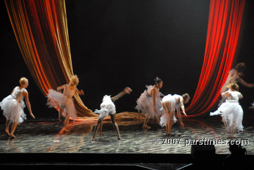 LA Contemporary Dance Company - (December 24, 2007) (December 24, 2007)- by QH