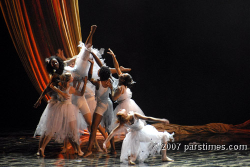 LA Contemporary Dance Company - (December 24, 2007) (December 24, 2007)- by QH