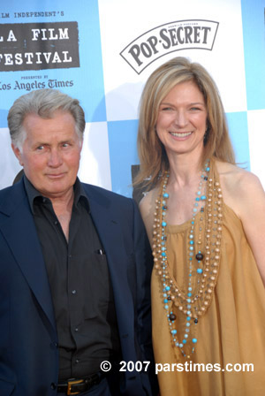 Martin Sheen & Dawn Hudson (June 21, 2007) - by QH