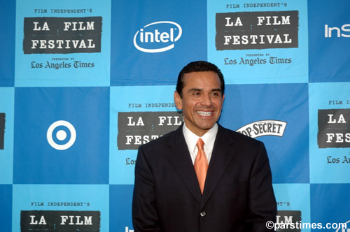 Mayor Antonio Villaraigosa - by QH