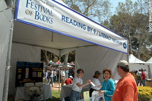 LA Times Bookfair - UCLA (April 30, 2006) - by QH