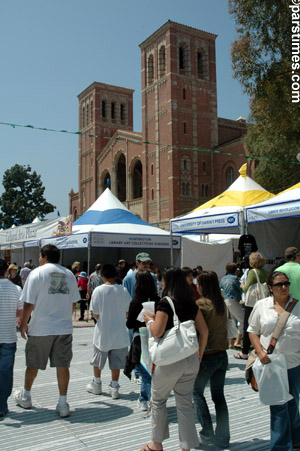 LA Times Bookfair - UCLA (April 30, 2006) - by QH