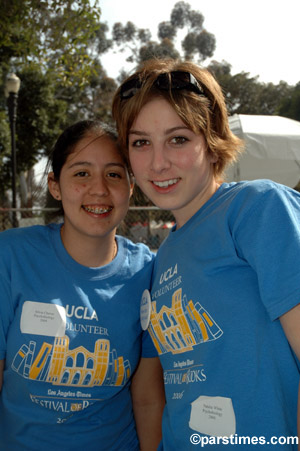 LA Times Bookfair - UCLA (April 30, 2006) - by QH