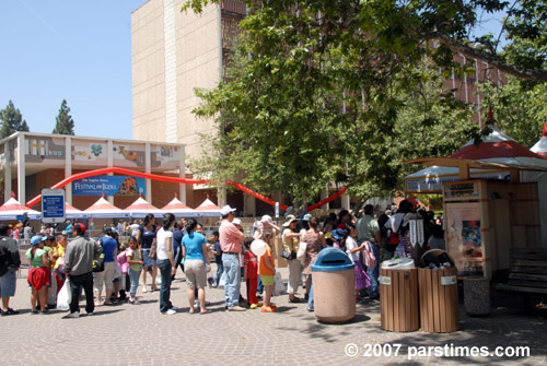 LA Times Festival of Books - (April 28, 2007) - by QH